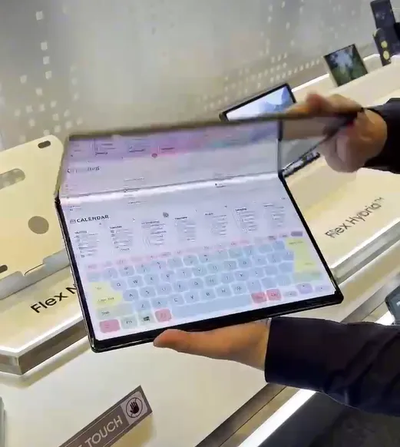 PC portatile pieghevole con schermo tattile da 13,3 pollici