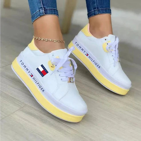 Sneakers comode da donna in pelle naturale - Tommy