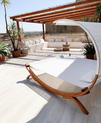 Letto matrimoniale da spiaggia in legno bianco crema