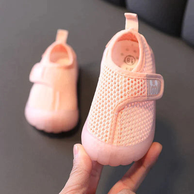 SCARPE ANTISCIVOLO ED ERGONOMICHE PER BAMBINI A PIEDI NUDI