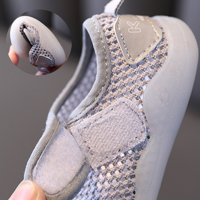 SCARPE ANTISCIVOLO ED ERGONOMICHE PER BAMBINI A PIEDI NUDI