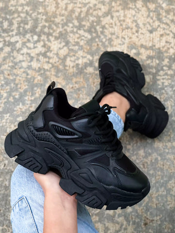 Scarpe da tennis di Barbie