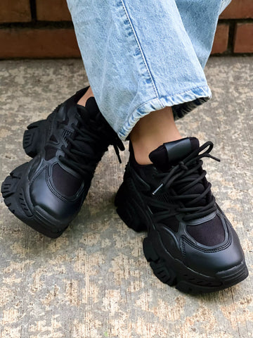 Scarpe da tennis di Barbie