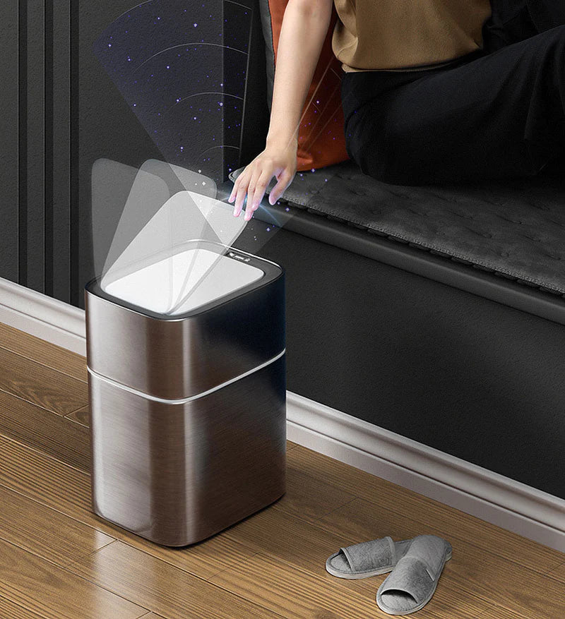 Cestino in acciaio inox con sensore di movimento da 17 l