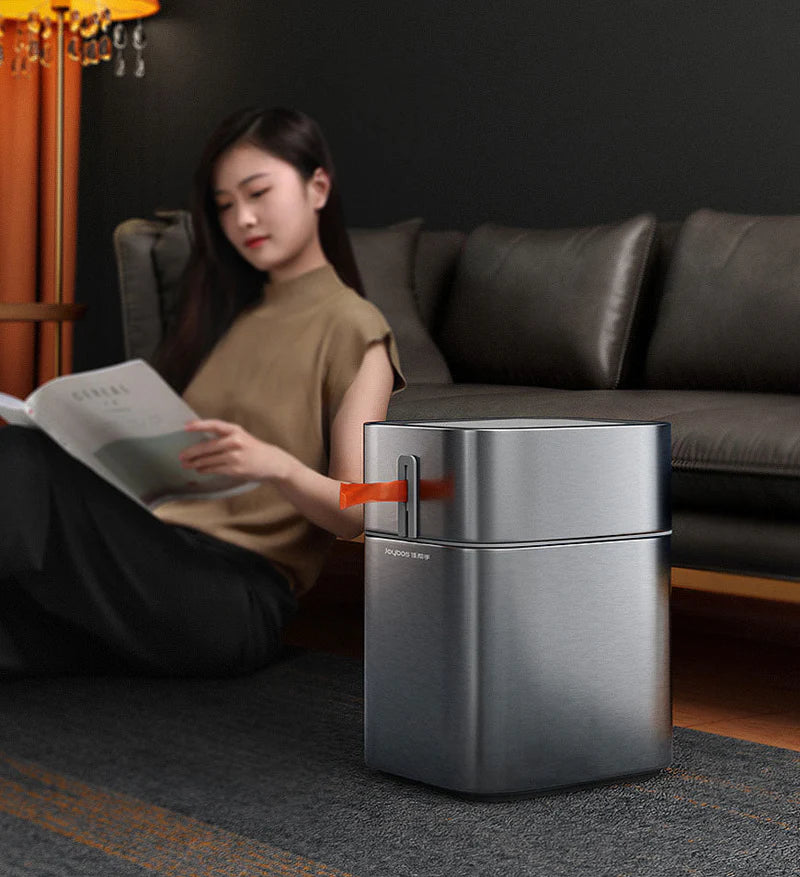 Cestino in acciaio inox con sensore di movimento da 17 l