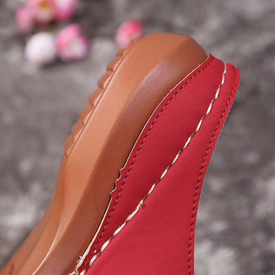 Sandali con piattaforma ricamata da donna