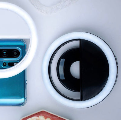 Flash anulare a LED per smartphone