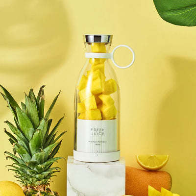 Bottiglia spremiagrumi multifunzionale